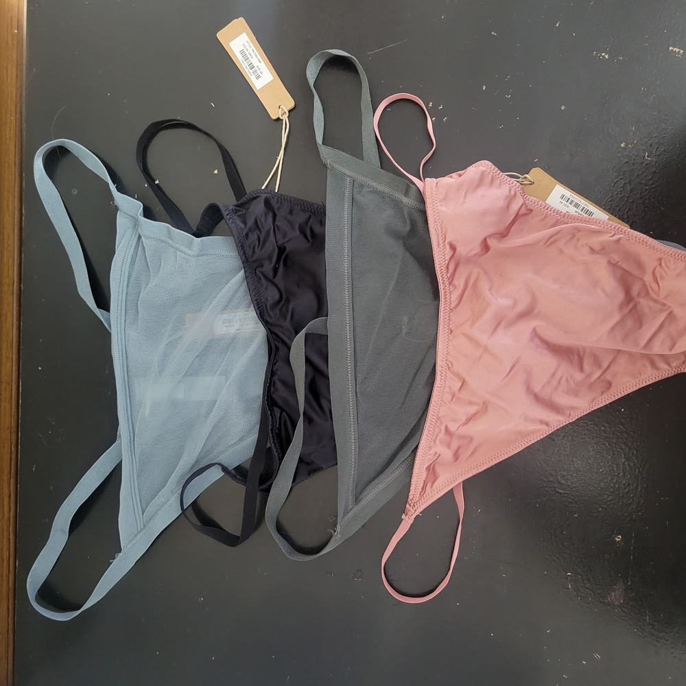 4 SKIMS Panties
